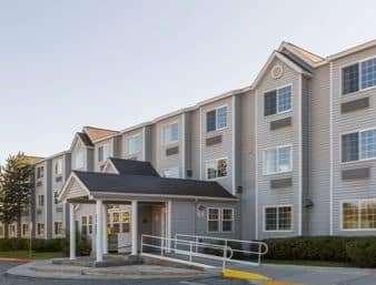Baymont Inn & Suites By Wyndham Anchorage Airport Экстерьер фото