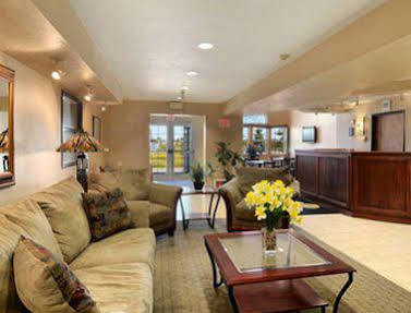 Baymont Inn & Suites By Wyndham Anchorage Airport Экстерьер фото